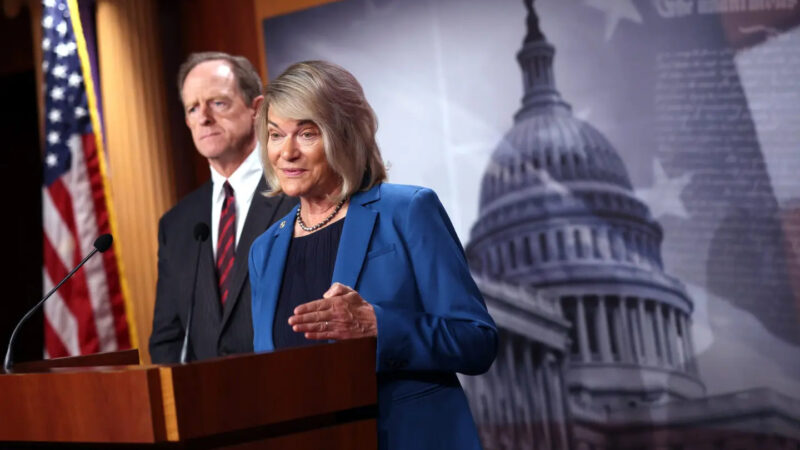 Cynthia Lummis representing the CLARITY Act crypto regulation with Democrats in the US Senate
