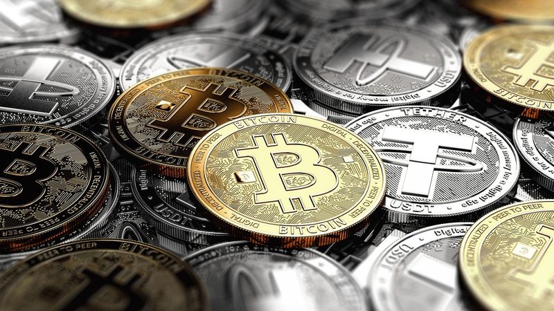 crypto market dominance shift stablecoin yield options fixed income crypto crypto regulation updates rising bond yields