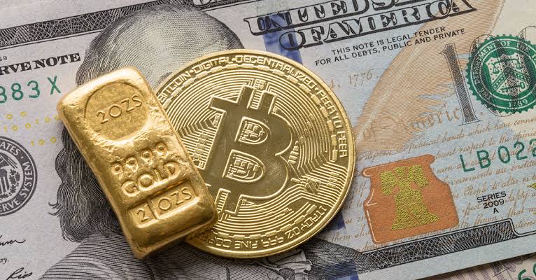 BTC and gold on USD bill